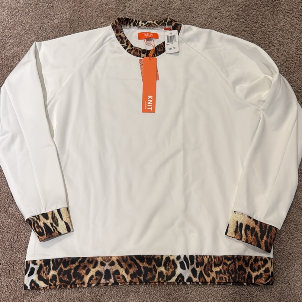 Tallia Leopard Print Top